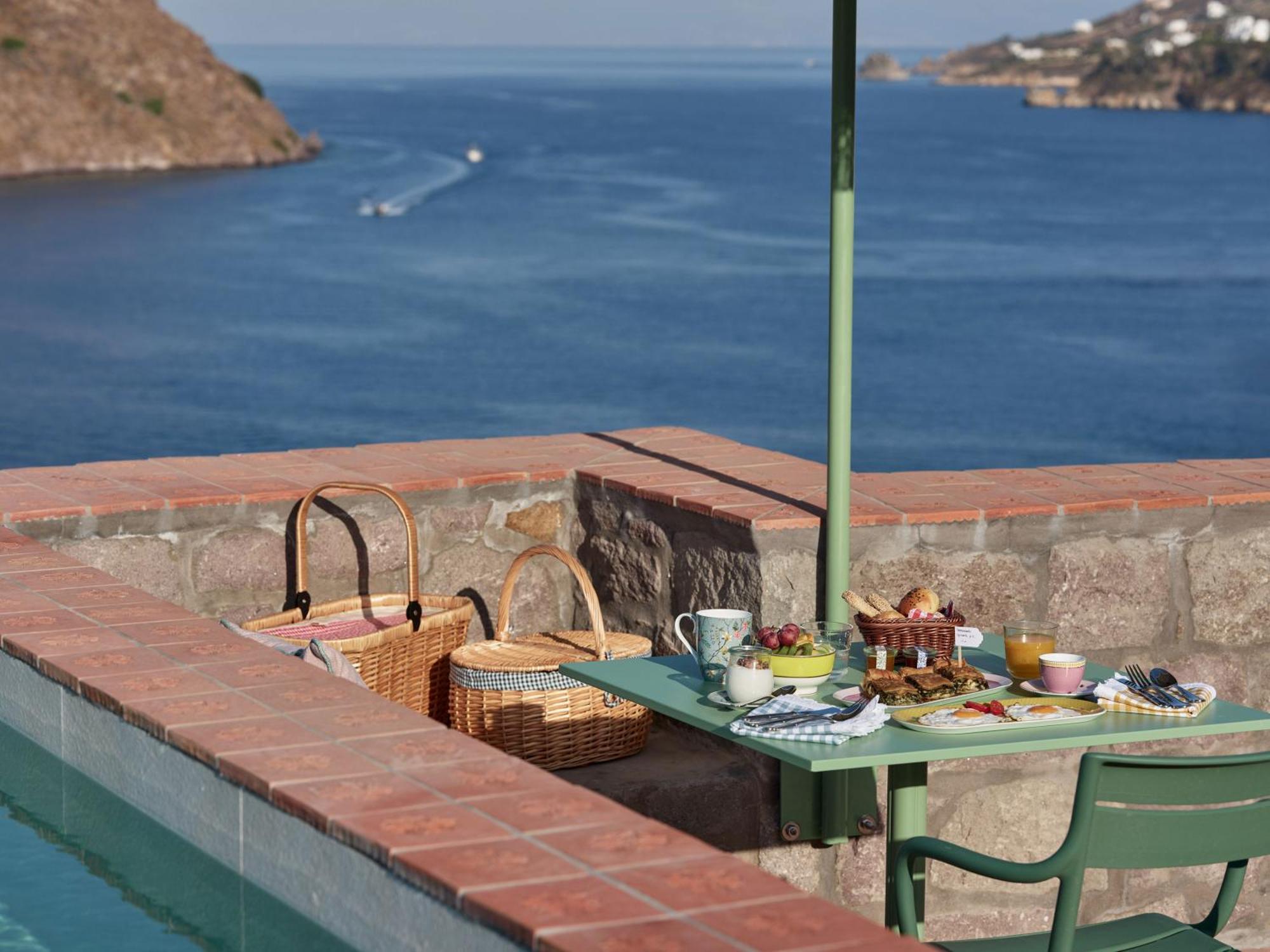 Patmos Eye Boutique Hotel & Villas Skala Exterior photo